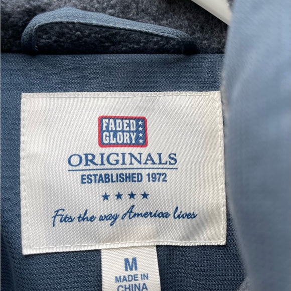 Nice Men's  Blue  Jacket.  Size Medium.  Great Shape! - Picture 6 of 13